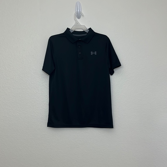 Under Armour HeatGear Loose Youth Medium Black performance Polo - Picture 1 of 7